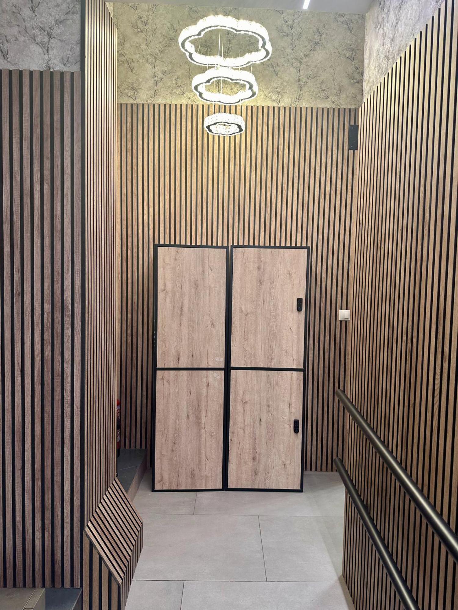 Velvet Hostels Pacifico Madrid Eksteriør bilde