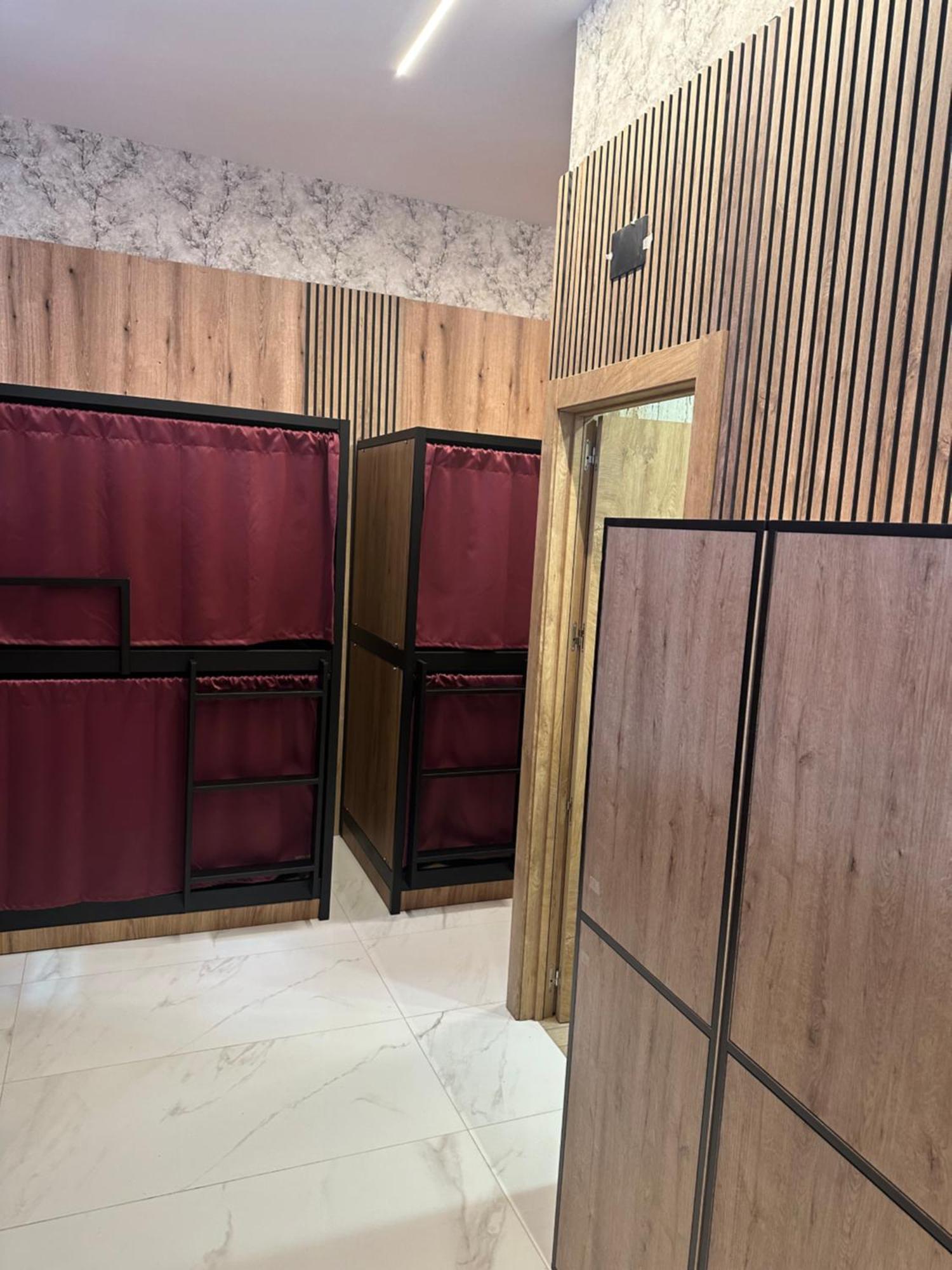 Velvet Hostels Pacifico Madrid Eksteriør bilde